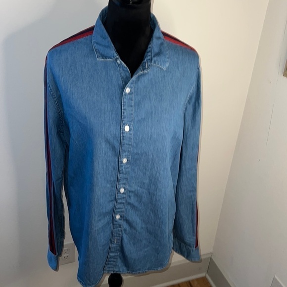 GUESS denim regular fit‎ buttoned down men’s shirt Sz M red blue striped sleeves - Picture 4 of 9